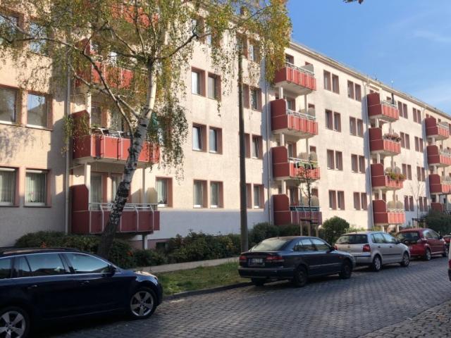 Sanierte 3 Raum Wohnung mit Balkon!