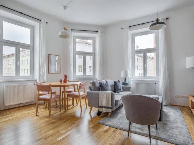 Sanierte 3 Zi Altbau Wohnung, Nähe U1 Reumanplatz, direkte Anbindung in der Stadt VIE285