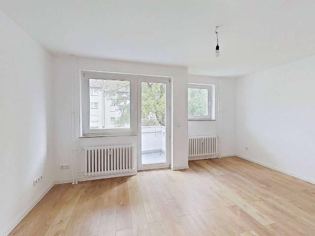 Sanierte 3 Zi. Whg. mit BALKON in Bielefeld Brackwede