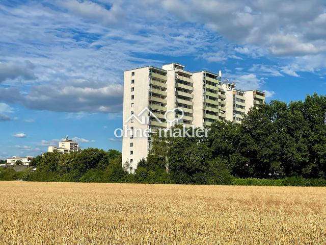 Sanierte 3 Zimmer Wohnung mit Balkon & Blick ins Grüne auf den Kaarster See