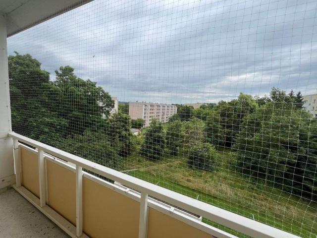 Sanierte 3 Zimmer Wohnung mit Balkon und EBK auf Wunsch!