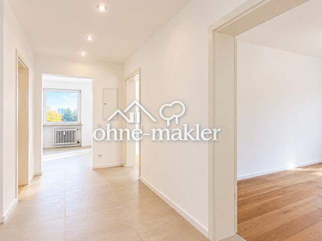 Sanierte 3 Zimmer Wohnung mit Balkon und Tiefgarage Provisionsfrei, sofort einziehen