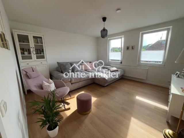 Sanierte 3 Zimmer Wohnung mit Dachboden, Stellplatz und Gartenanteil