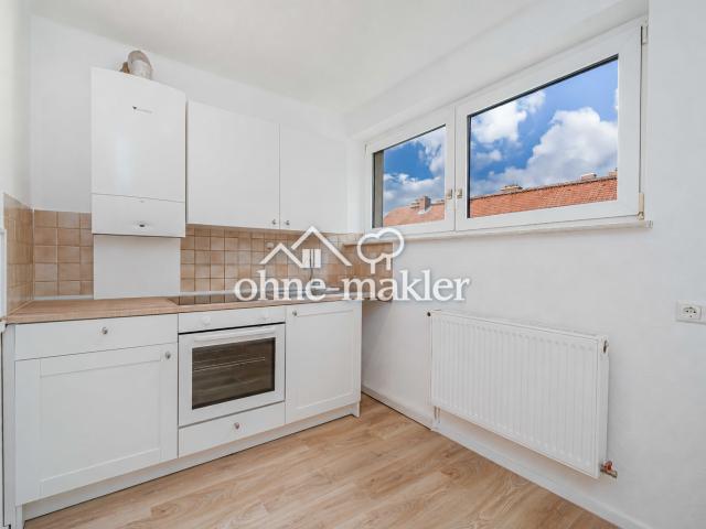 Sanierte 3 Zimmer Wohnung mit EBK, leerstehend von Privat