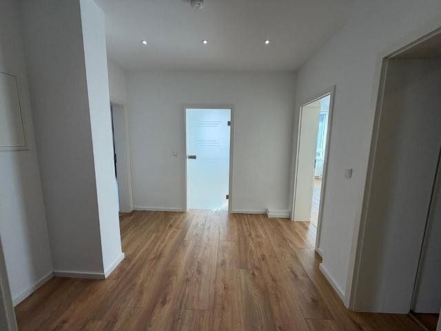 Sanierte 3 Zimmer Wohnung mit Einbauküche im Frankfurter Nordend