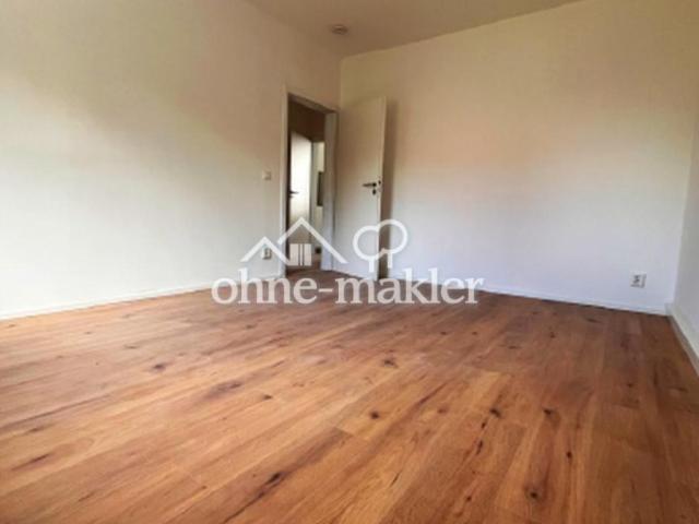 Sanierte 3 Zimmer Wohnung mit Einbauküche & Garten