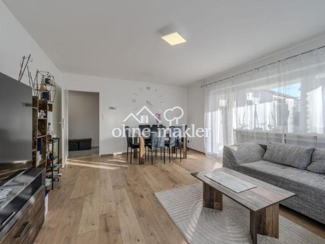 Sanierte 3 Zimmer Wohnung mit großem Balkon & Einbauküche in Oberstenfeld