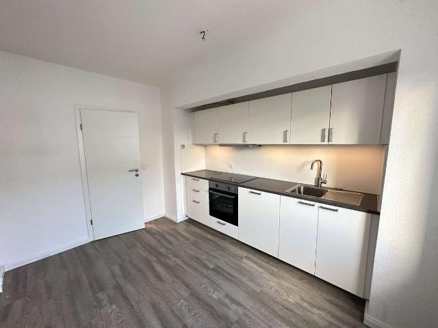 Sanierte 3 Zimmer Wohnung mit moderner Einbauküche