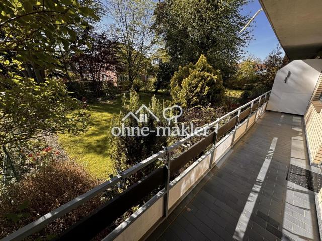 Sanierte 3 Zimmer Wohnung mit offener Wohnküche, Balkon und Gartennutzung, ruhig nahe Stadtpark