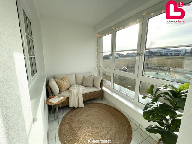 Sanierte 3 Zimmer Wohnung mit Parkplatz und Loggia