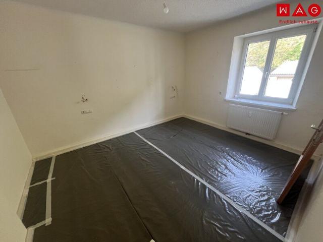 Sanierte 3 Zimmer Wohnung im Erdgeschoß mit Terrasse