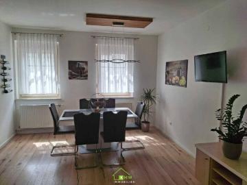 Sanierte 3 Zimmer Wohnung in zentraler Ruhelage
