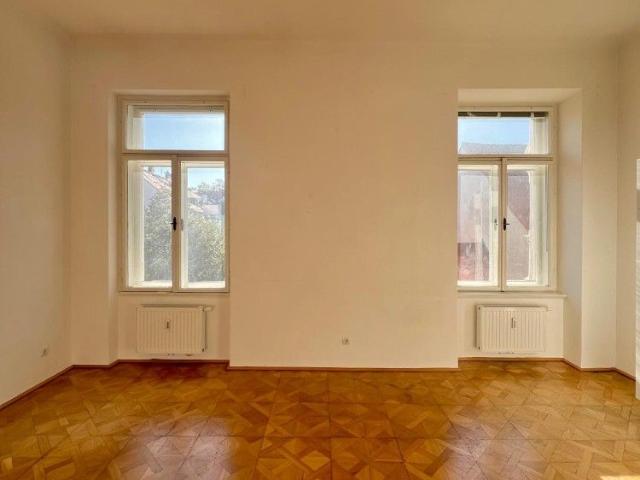 Sanierte 3 Zimmer Altbauwohnung in Uni Nähe Provisionsfrei!
