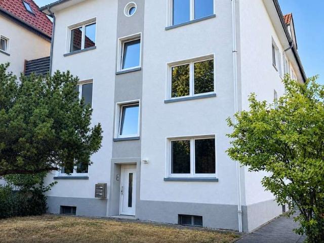 Sanierte 3 Zimmer ETW mit Balkon Fenster, Elektrik, Heizung, Brandschutz neu!