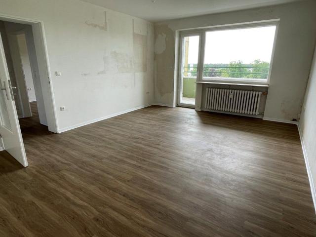 Sanierte 3 Zimmerwohnung mit Balkon
