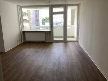 Sanierte 3 Zimmerwohnung mit Balkon