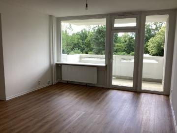 Sanierte 3 Zimmerwohnung mit Balkon