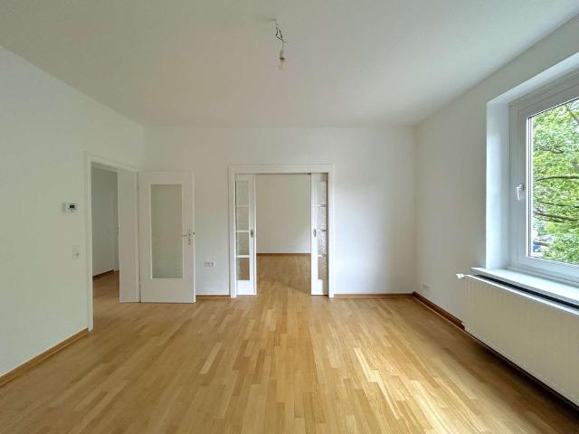 Sanierte 3 Zimmerwohnung mit Balkon in der wunderschönen List!
