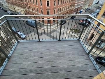 Sanierte 3 Zimmerwohnung mit Fußbodenheizung, Parkett, Balkon und Aufzug!