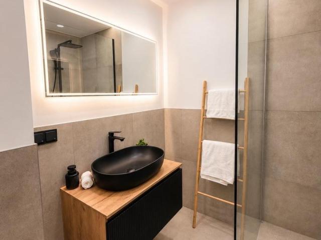 Sanierte 3 ZKB Wohnung mit Loggia & Stellplatz PROVISIONSFREI !