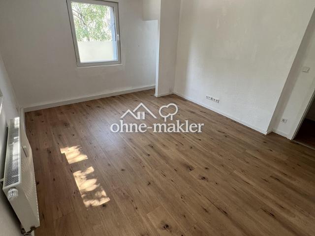 Sanierte und helle 2 Zimmerwohnung m. gr. Wohnküche + Duschbad
