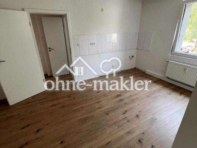 Sanierte und helle 2 Zimmerwohnung m. gr. Wohnküche + Duschbad