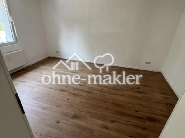Sanierte und helle 2 Zimmerwohnung m. gr. Wohnküche + Duschbad