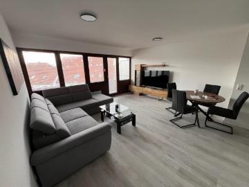 Sanierte und möblierte Wohnung mit Balkon im Herzen von Stuttgart Vaihingen