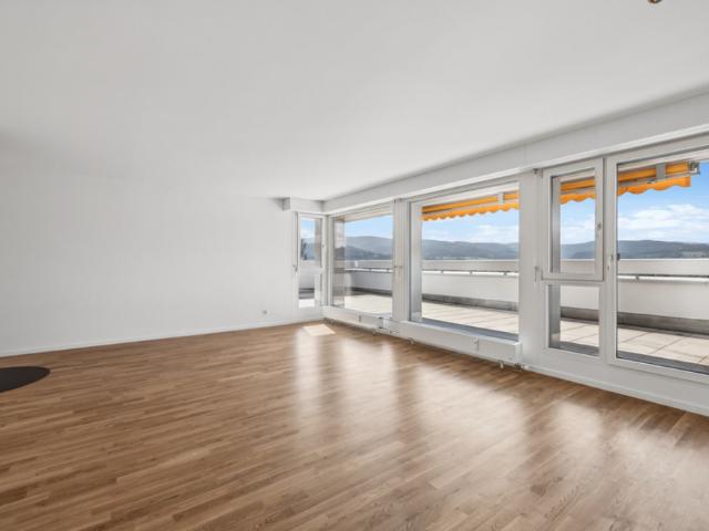 Sanierte Wohnung mit Aussicht im Mischeli Quartier