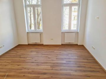 Sanierte Zimmer/Küche Altbauwohnung bis Ende 2026 vermietet als Anlageobjekt, zur Vorsorge für alle Fälle oder als kompakte Erstwohnung perfekt geeignet
