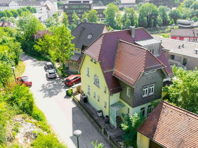 Sanierte Altbauvilla in Stadtnähe in historischer Nachbarschaft