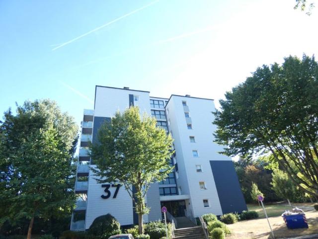sanierte Balkonwohnung mit Badewanne + Dusche*MH Broich