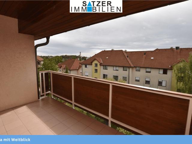 SANIERTE DACHGESCHOSSWOHNNG MIT GROSSER LOGGIA
