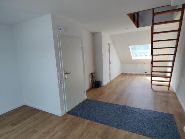 Sanierte Dachgeschosswohnung zum Wohlfühlen