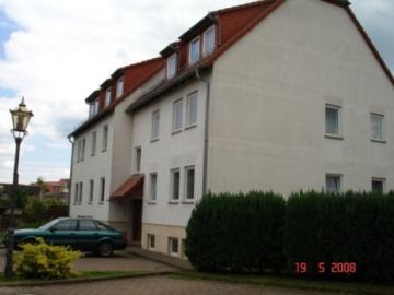 Sanierte Dachgeschoss 3 Raumwohnung auf ca. 68 m²