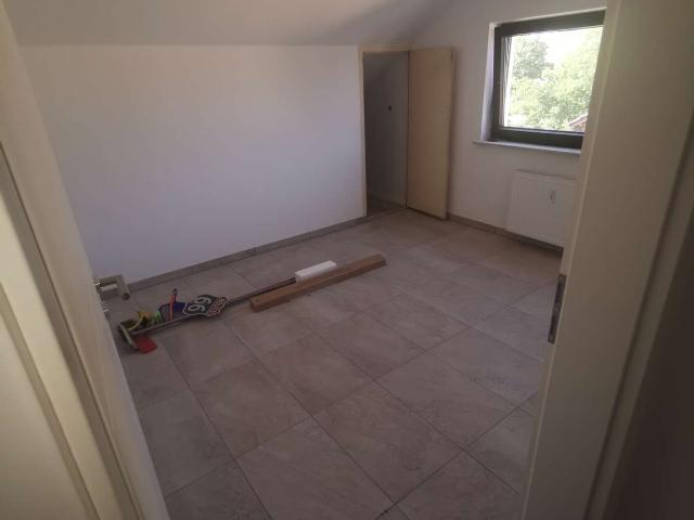 Sanierte DG Wohnung mit drei Zimmern in Ladenburg