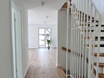 Sanierte DHH mit 187m² Nutzfläche inkl. ausgebautem Souterrain