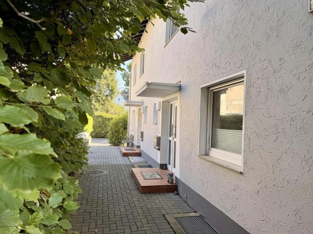 Sanierte Doppelhaushälfte mit viel Platz für die Familie in Hennef!