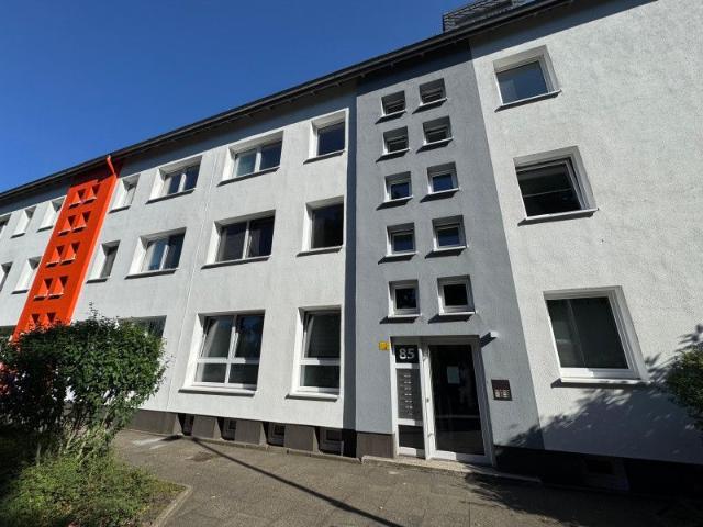 Sanierte Drei Zimmer Wohnung in ruhiger Lage nahe Waller Park