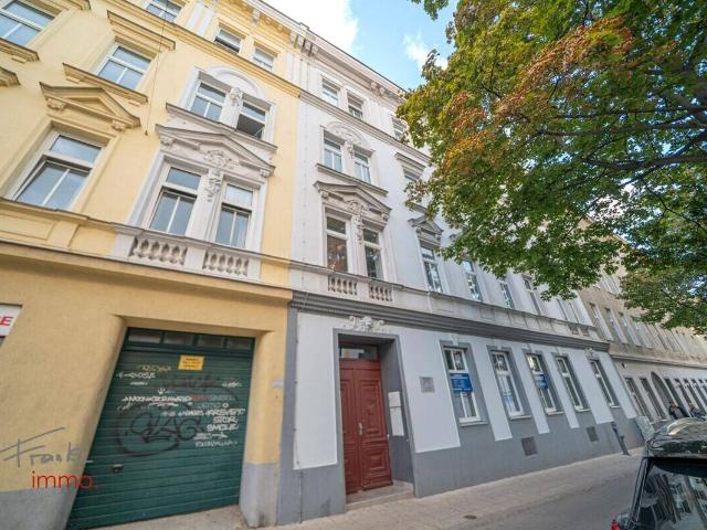 sanierte Einzimmerwohnung in U Bahn Nähe