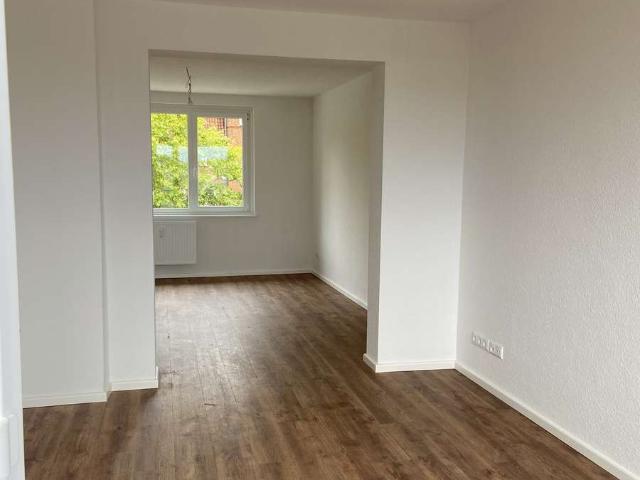 Sanierte, geräumige 2 Zimmerwohnung in Lübeck