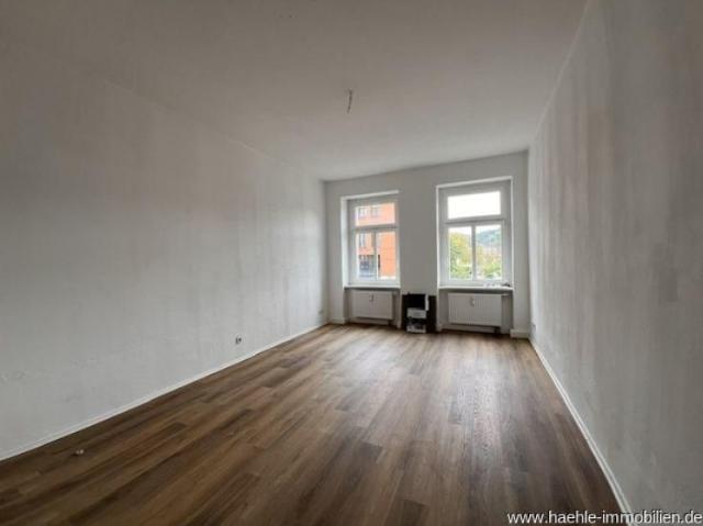 Sanierte großzügige 2 Zimmer Wohnung frei ab 01.11.26
