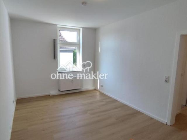 Sanierte, helle 110 qm Wohnung mit 4,5 Zimmern in der Holzstraße