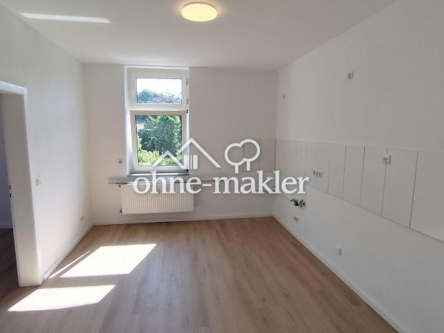 Sanierte, helle 110 qm Wohnung mit 4,5 Zimmern in der Holzstraße