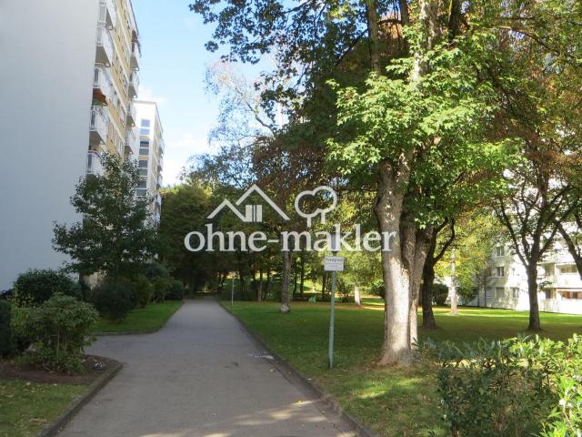 Sanierte helle 2 Zimmer Wohnung mit Ost Loggia in Forstenried