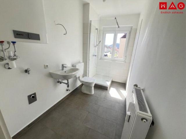 Sanierte Kleinwohnung im Erdgeschoß