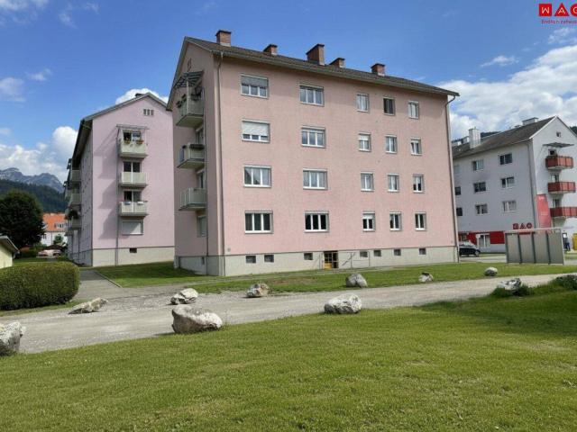 Sanierte Kleinwohnung im Erdgeschoß