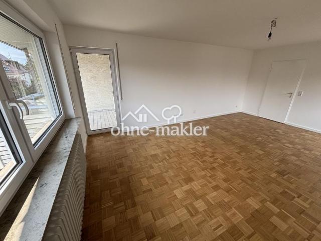 Sanierte ruhige Wohnung im Herzen von Korntal mit Garage, Balkonkraftwerk, Wallbox, 2 Sonnenbalkone