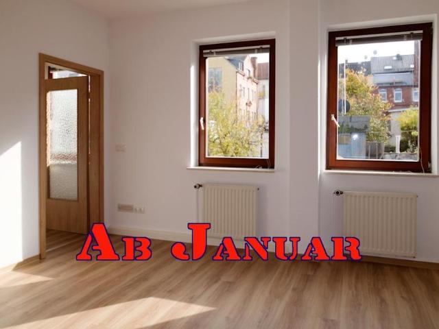 Sanierte Singlewohnung mit EBK