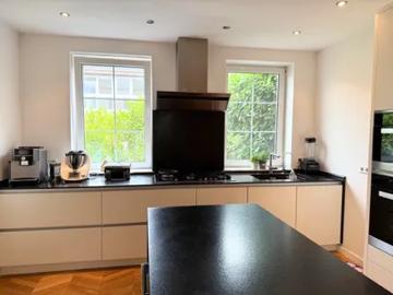 Sanierter Altbau mit besonderem Charme! Gehobene Ausstattung!